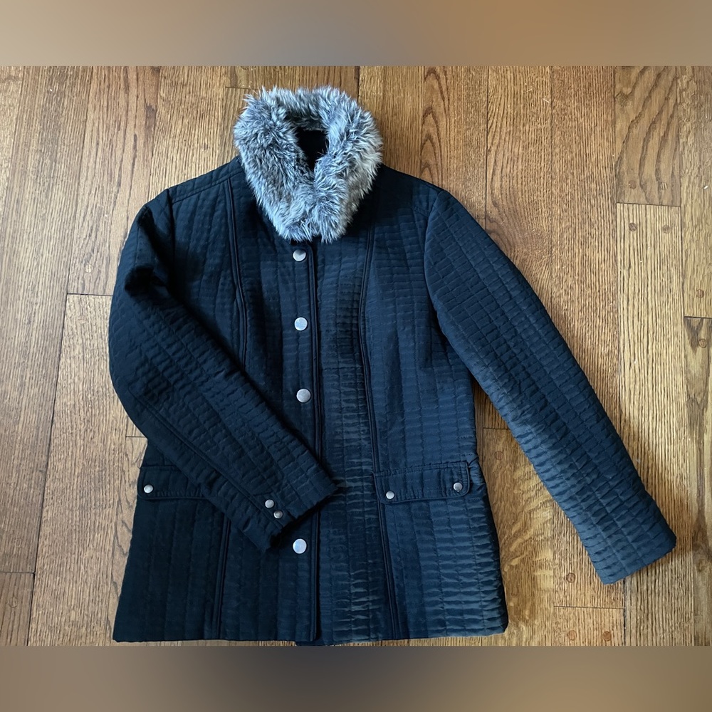Chico’s quilted black fur trimmed jacket - sz 0